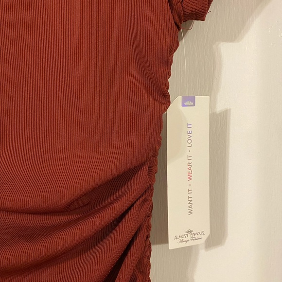 Very cute dress, never worn, brand new with tag - Picture 3 of 7